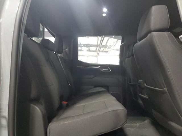 2025 CHEVROLET SILVERADO - 1GCUKEE82SZ148270