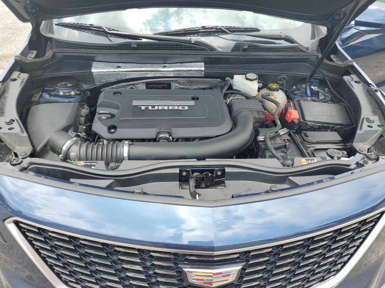 CADILLAC XT4 PREMIUM LUXURY