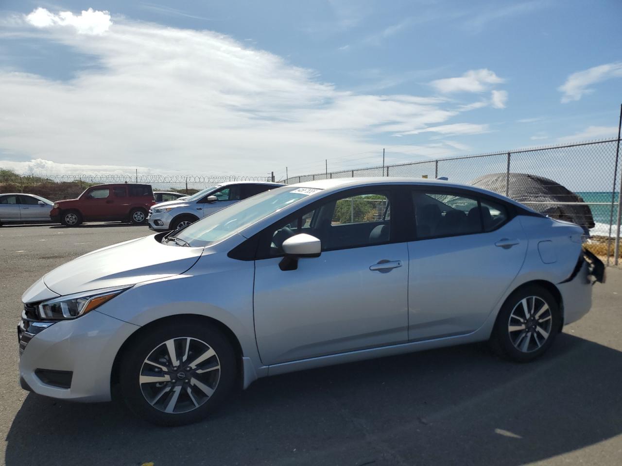 NISSAN VERSA SV