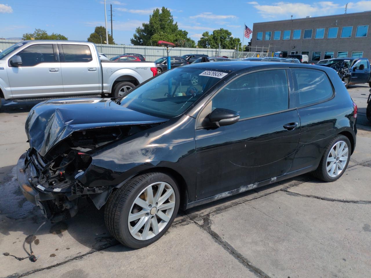 VOLKSWAGEN GOLF