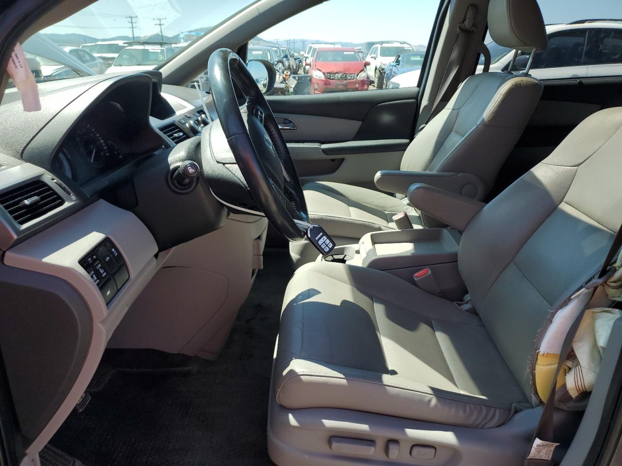 Lot #3211005566 2016 HONDA ODYSSEY EX