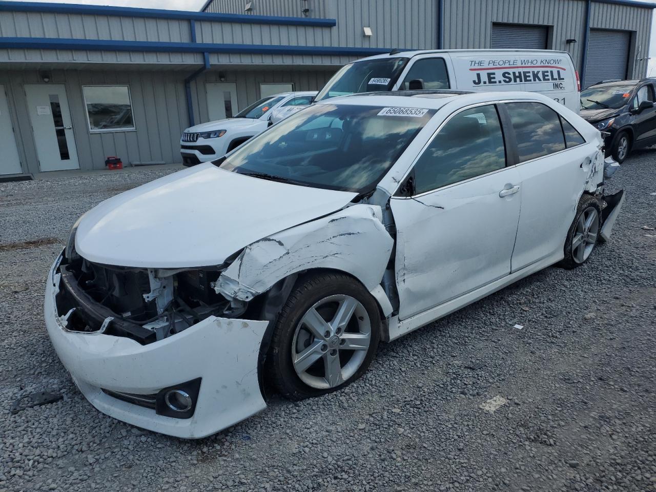 TOYOTA CAMRY L
