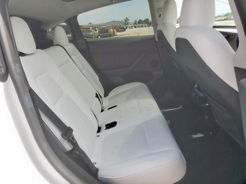 2024 TESLA MODEL Y - 7SAYGDED3RF008399