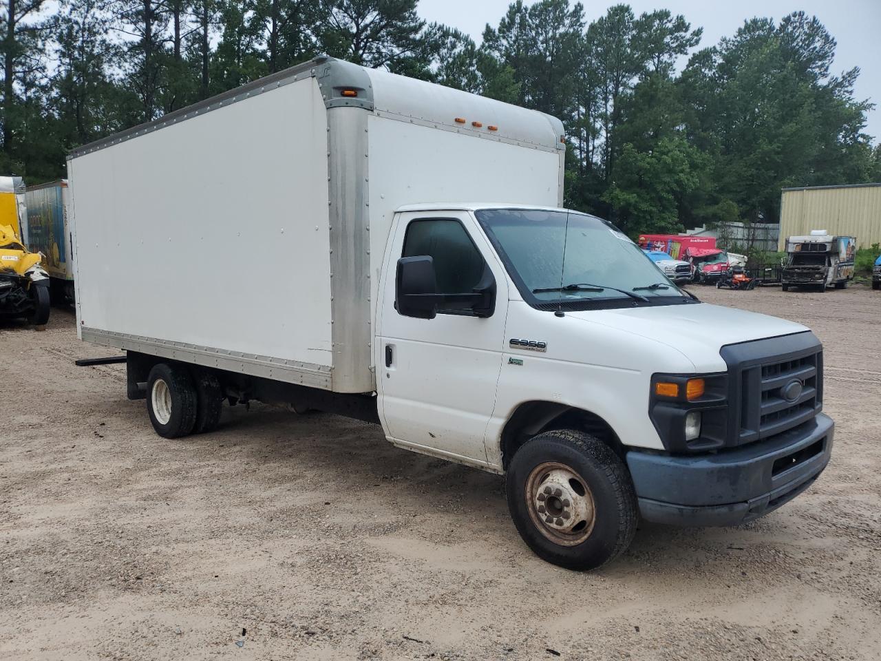 FORD ECONOLINE E350 SUPER DUTY CUTAWAY VAN