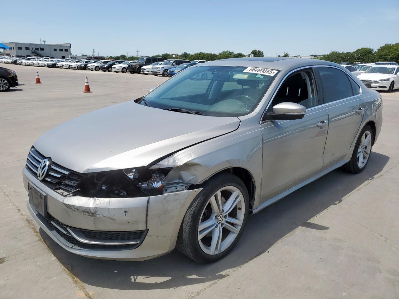 VOLKSWAGEN PASSAT SE