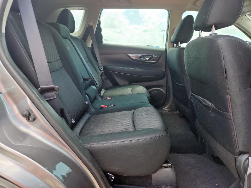 2018 NISSAN ROGUE S KNMAT2MT8JP542628