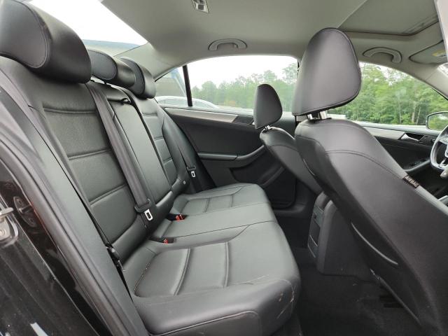 2016 VOLKSWAGEN JETTA SE - 3VWD67AJ5GM321956