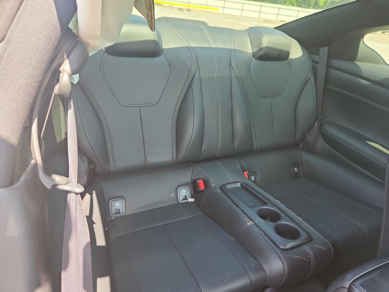 INFINITI Q60 LUXE 300