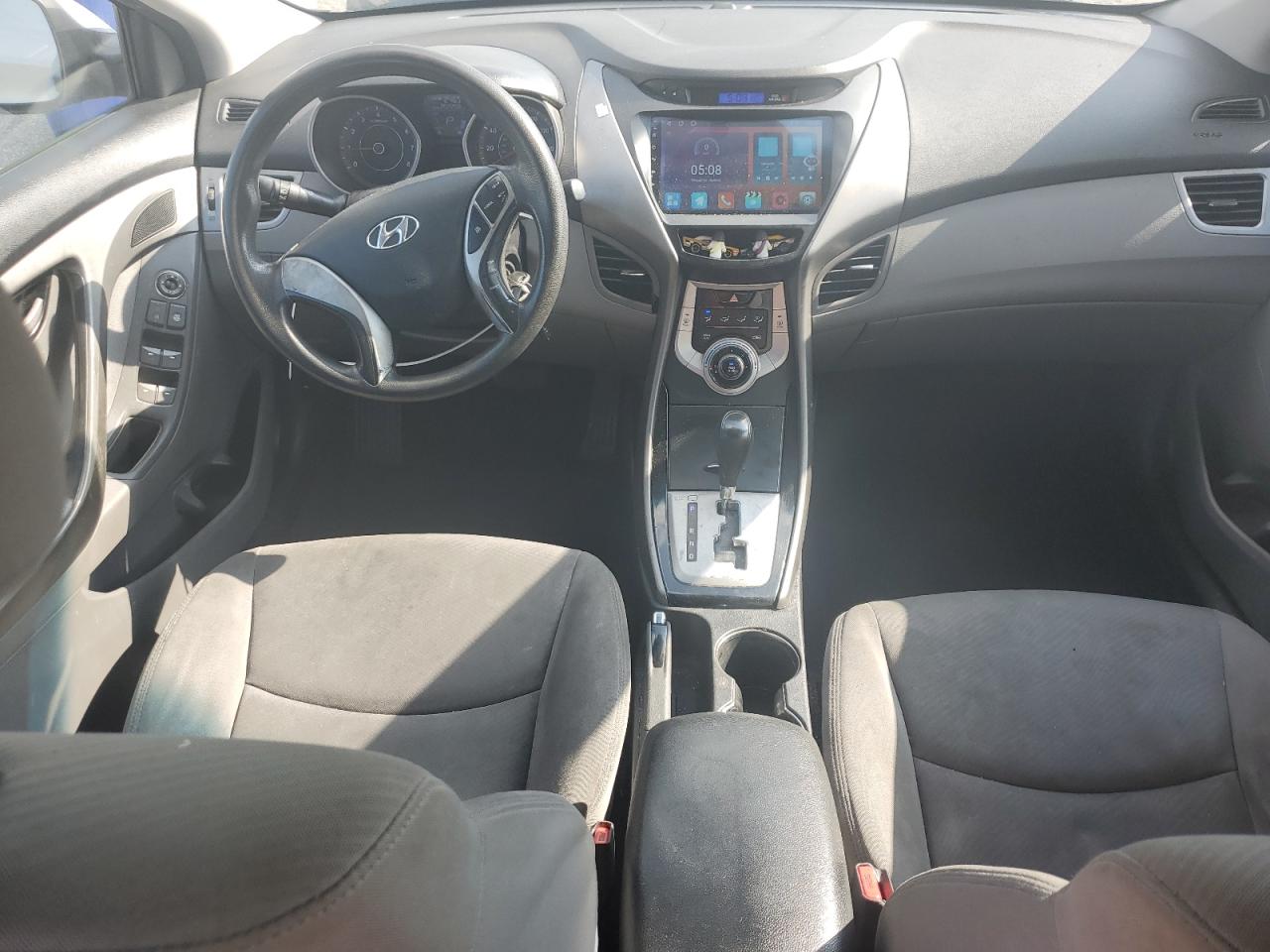 HYUNDAI ELANTRA GLS