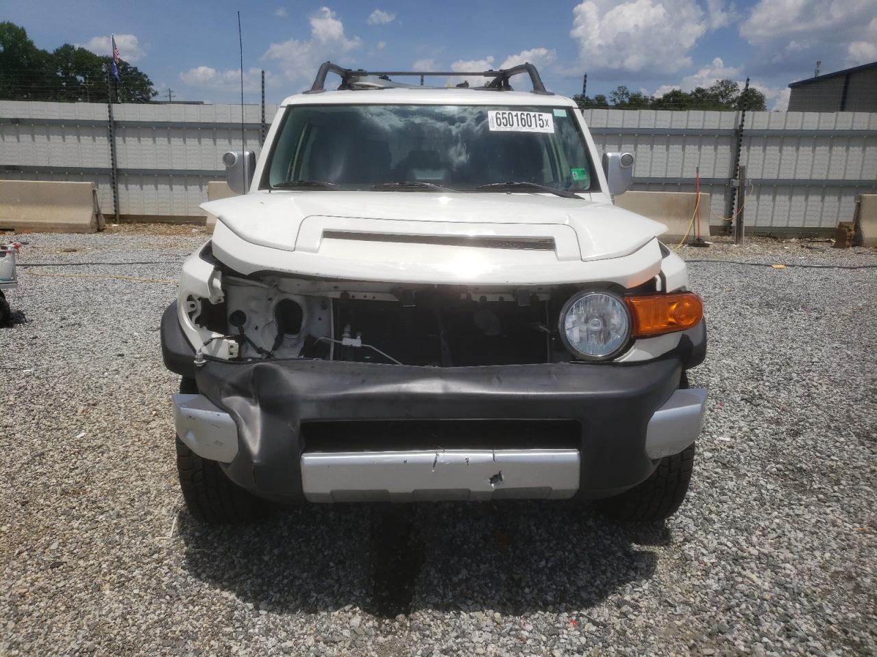 TOYOTA FJ CRUISER
