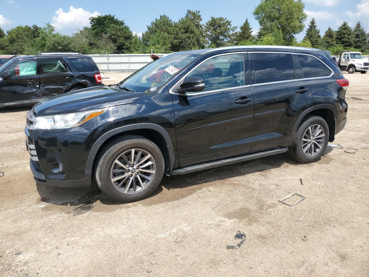 TOYOTA HIGHLANDER SE