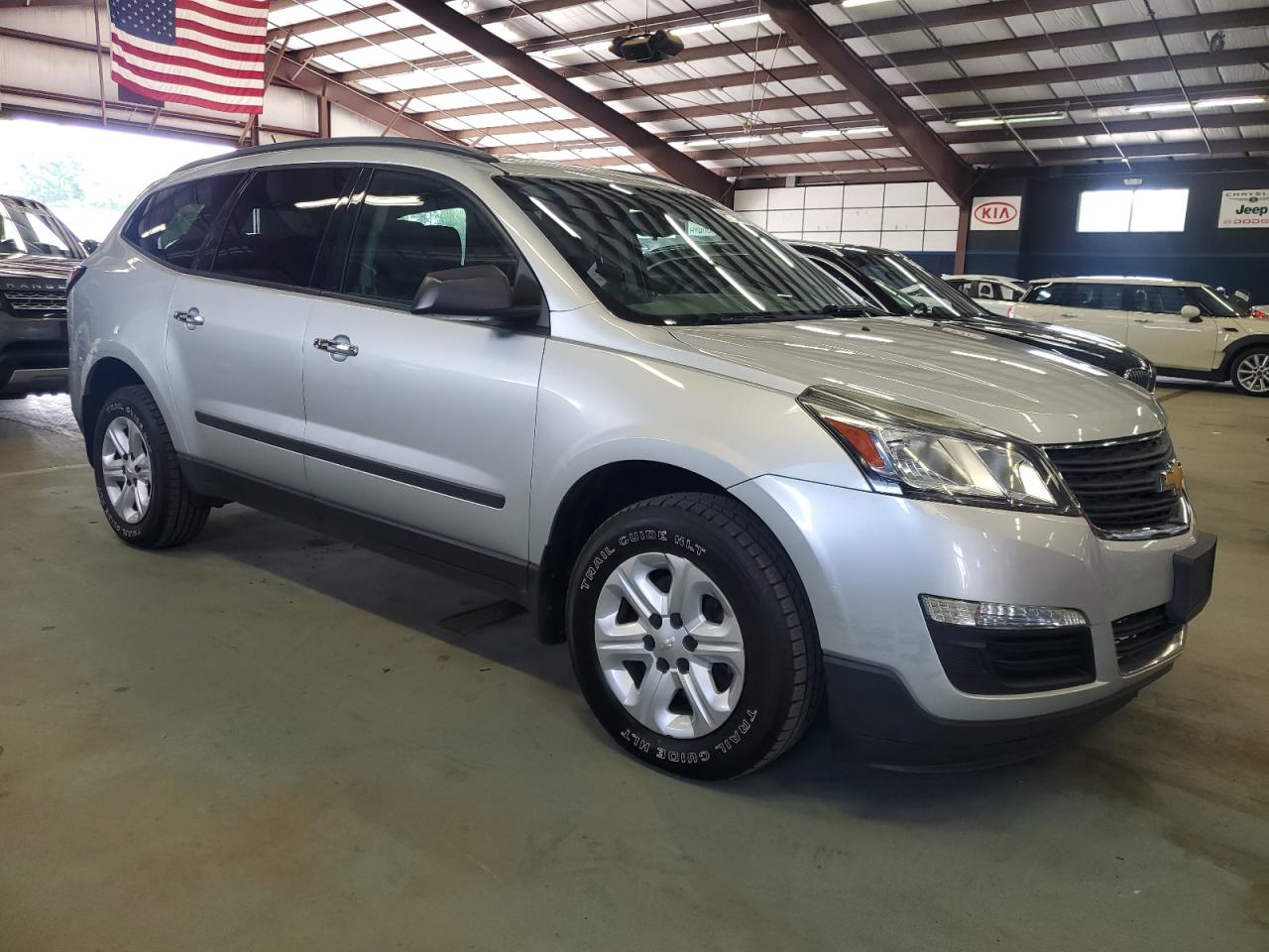 CHEVROLET TRAVERSE LS