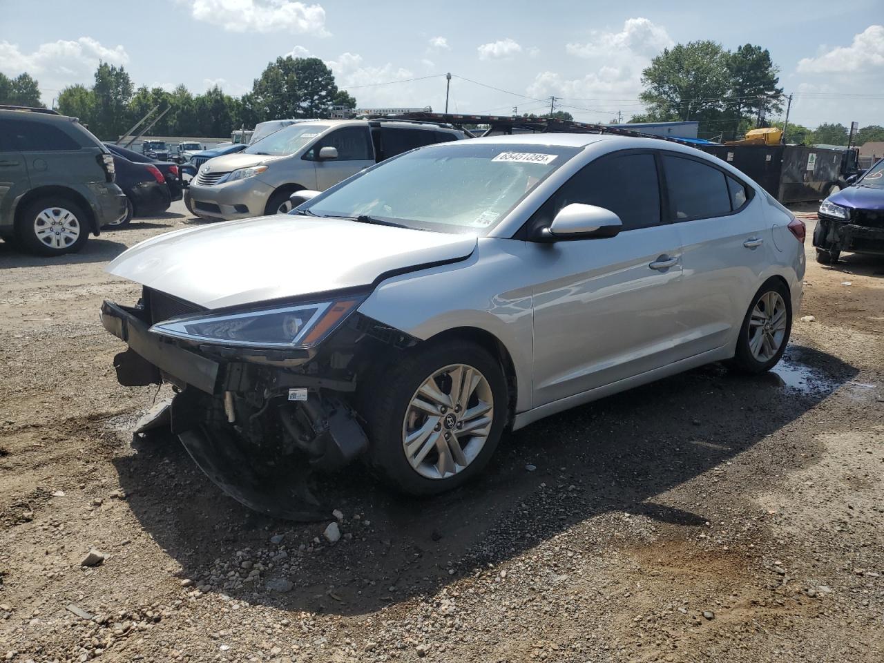 HYUNDAI ELANTRA SEL