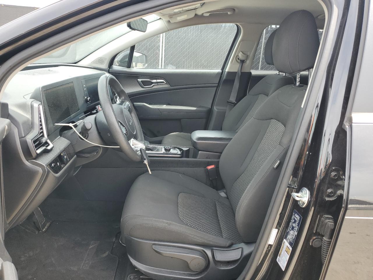 KIA SPORTAGE LX