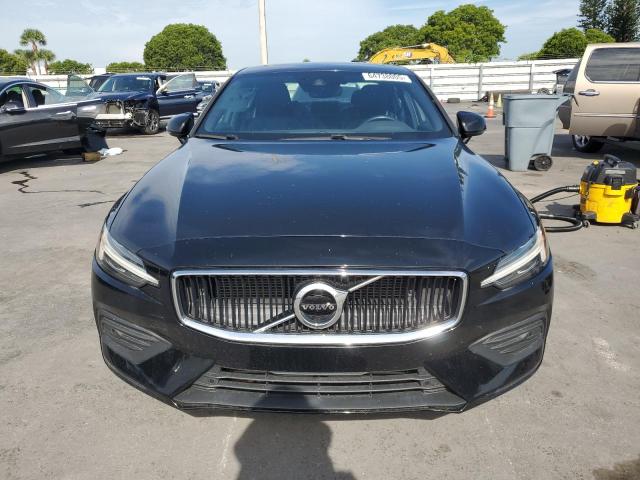 2019 VOLVO S60 T5 MOM 7JR102FK2KG011103