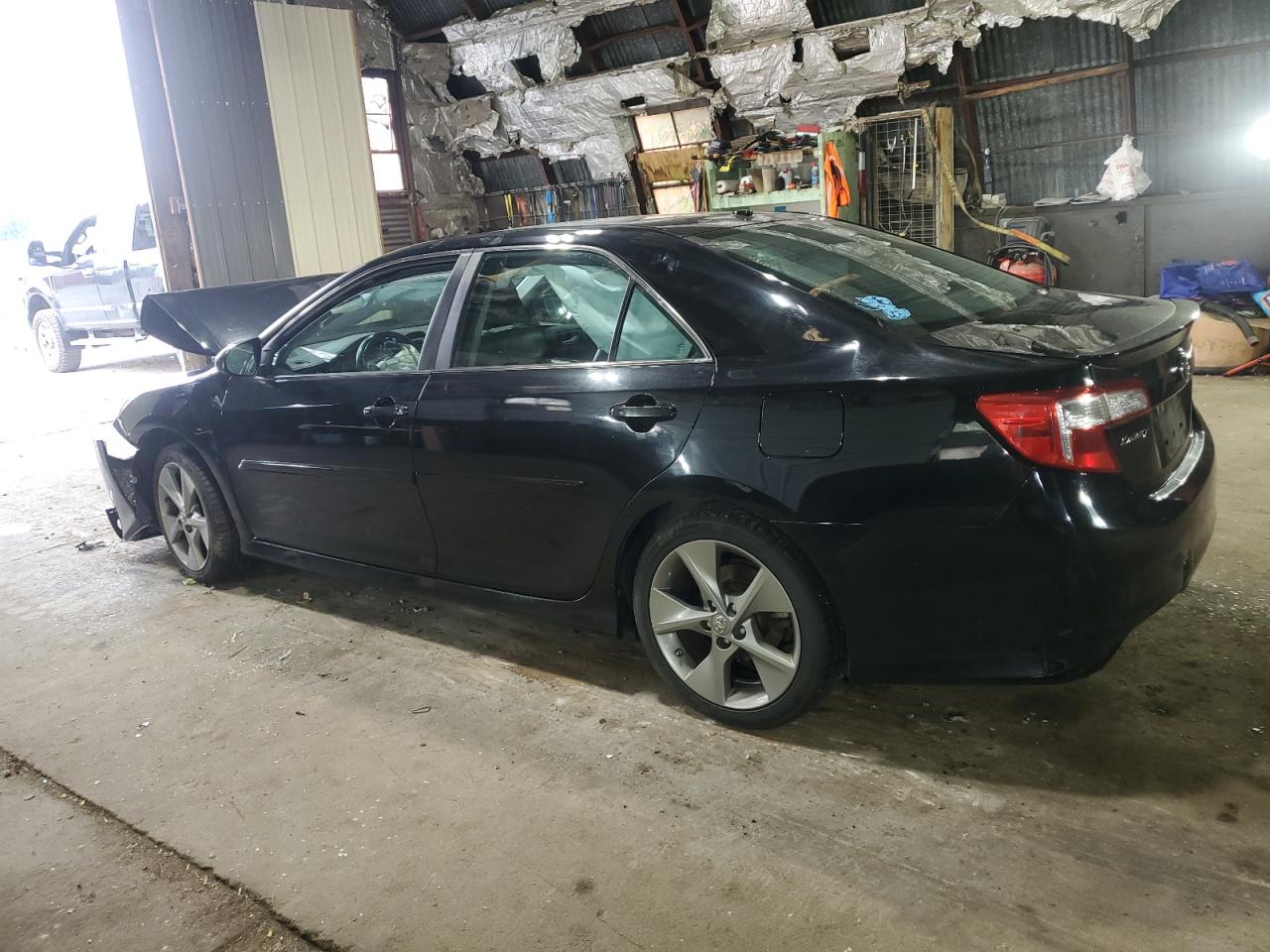 TOYOTA CAMRY SE