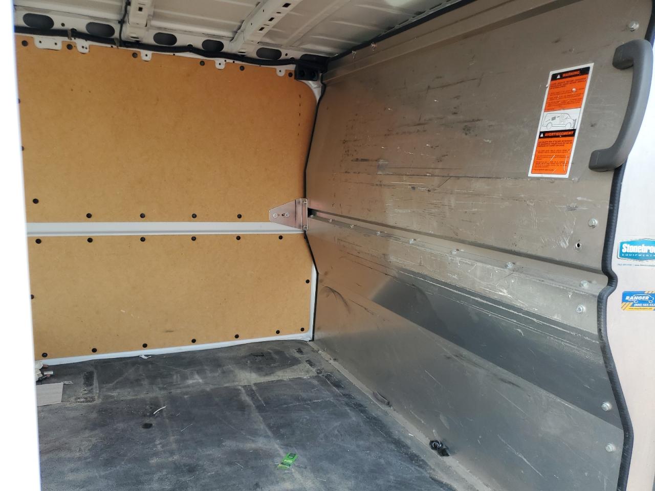 NISSAN NV2500 2500 S