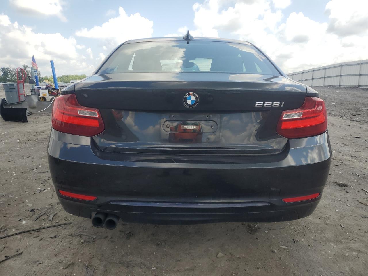 BMW 2 SERIES I SULEV