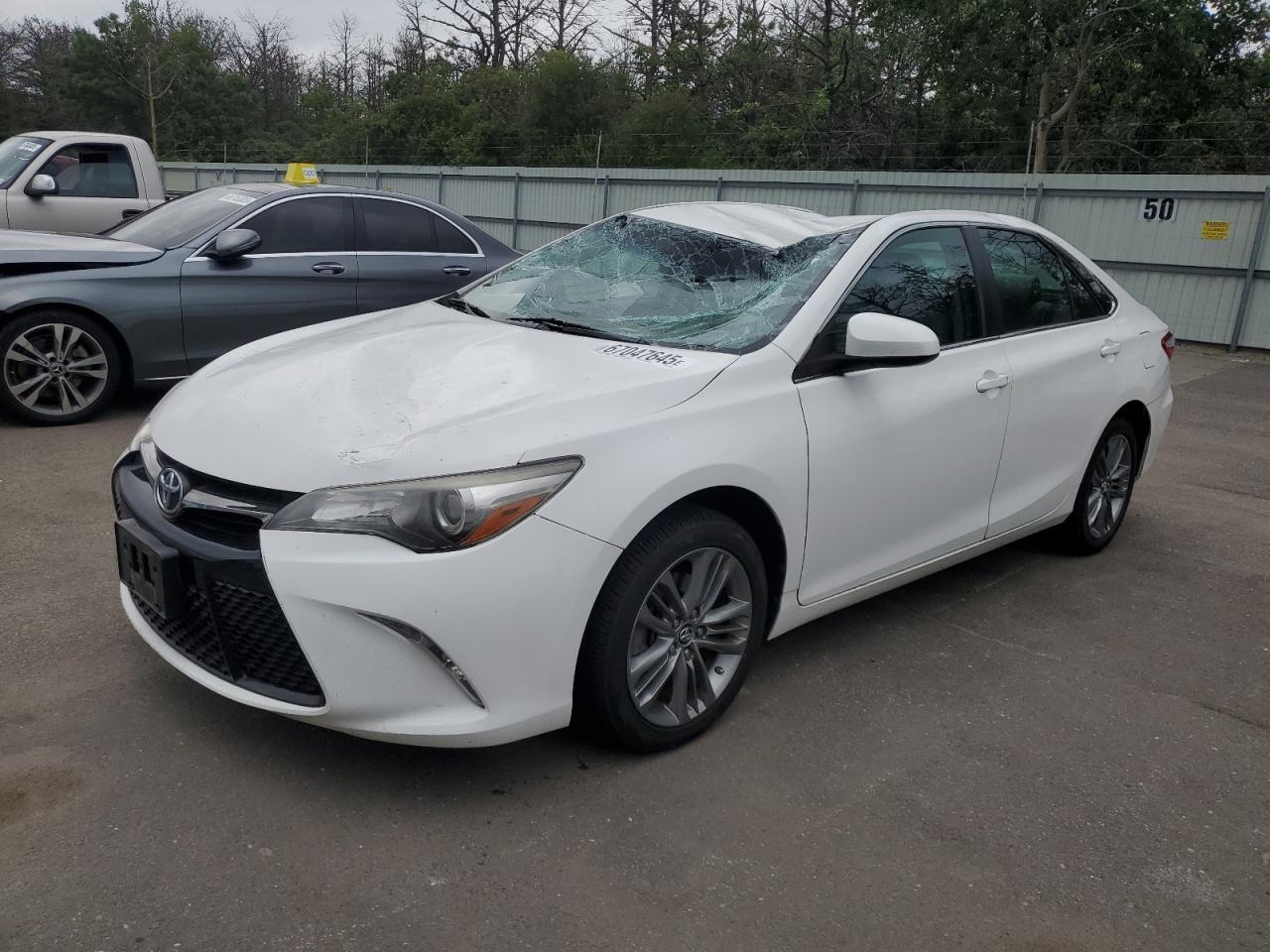 TOYOTA CAMRY LE