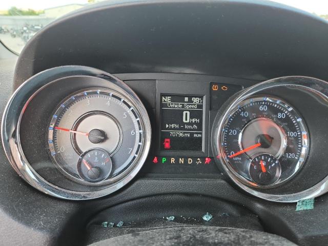 2016 CHRYSLER TOWN & COU 2C4RC1BG3GR120017