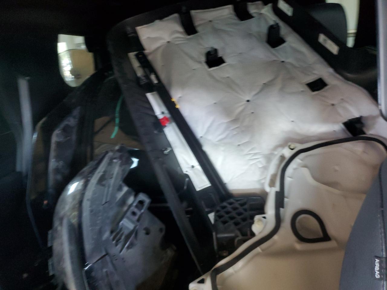 CADILLAC ESCALADE PREMIUM LUXURY