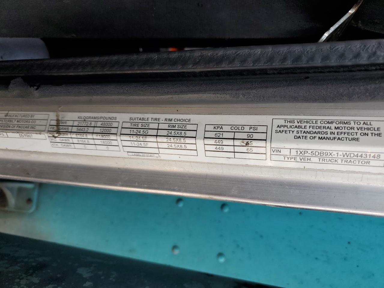 Lot #3257381218 1998 PETERBILT 379