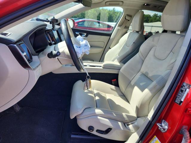 2018 VOLVO XC60 T6 LYVA22RL5JB113308