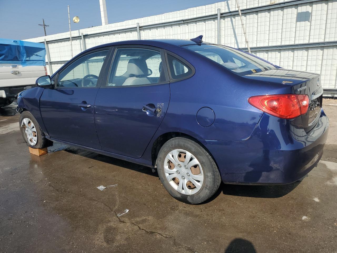 HYUNDAI ELANTRA BLUE