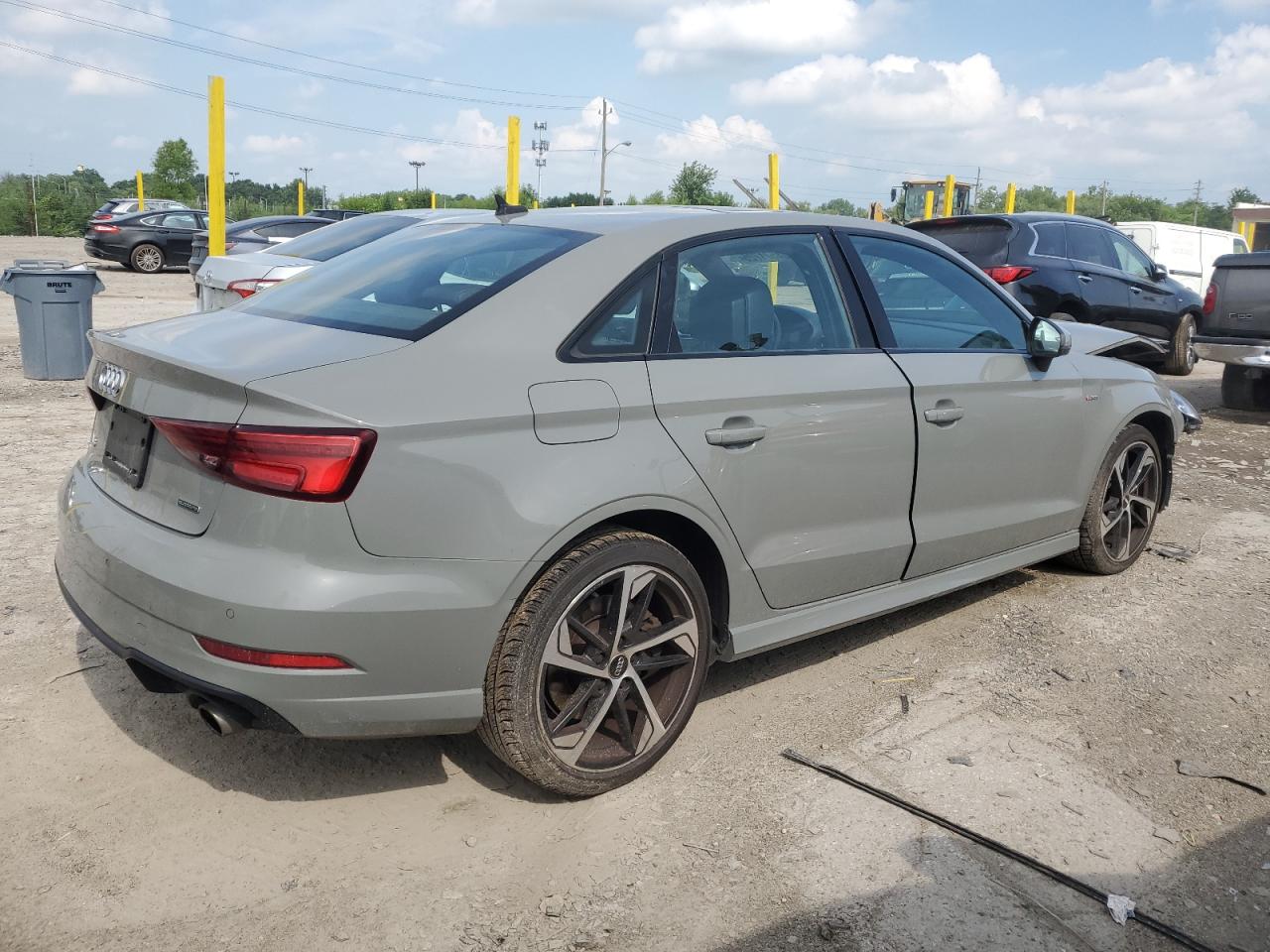AUDI A3 S-LINE PREMIUM