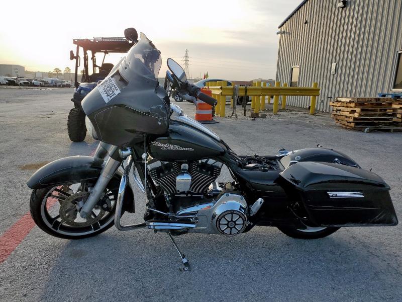 2016 HARLEY-DAVIDSON FLHXS STRE 1HD1KRM12GB628399