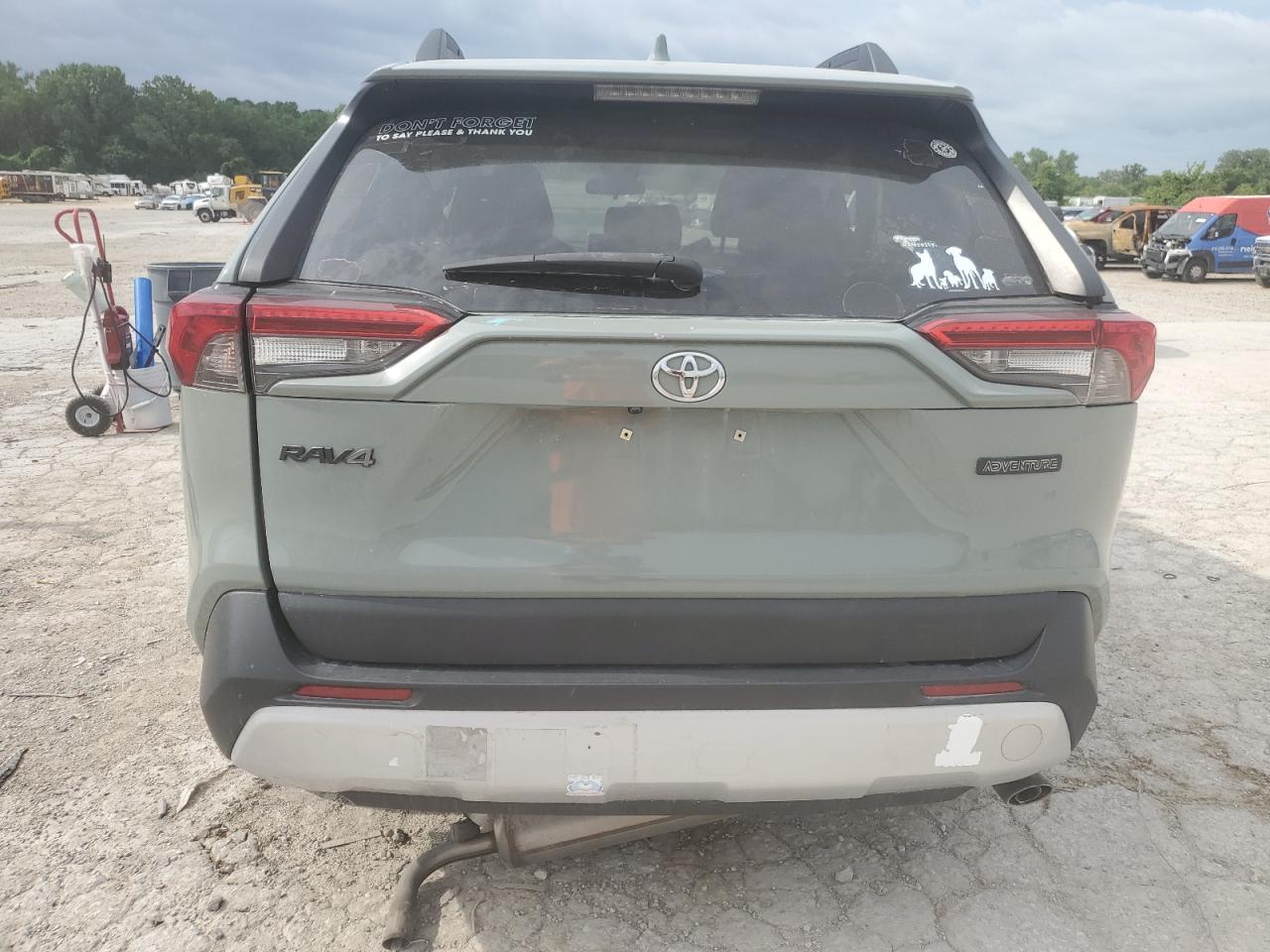 TOYOTA RAV4 ADVENTURE