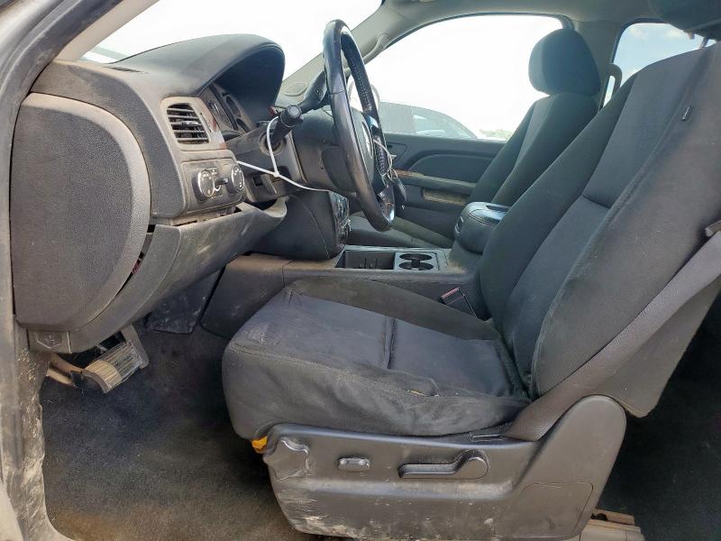2010 CHEVROLET SUBURBAN K - 1GNUKHE30AR221907