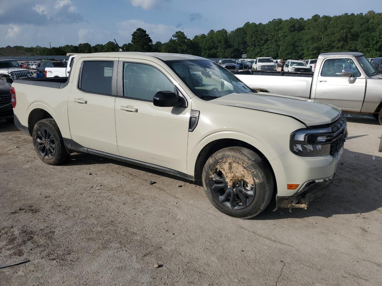 FORD MAVERICK LARIAT