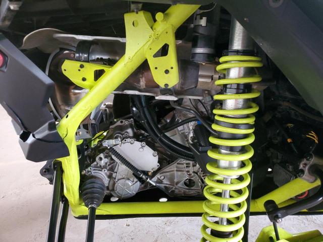 2021 CAN-AM MAVERICK X3 MAX  XM R TURBO RR 3JBVAAV22MK000408