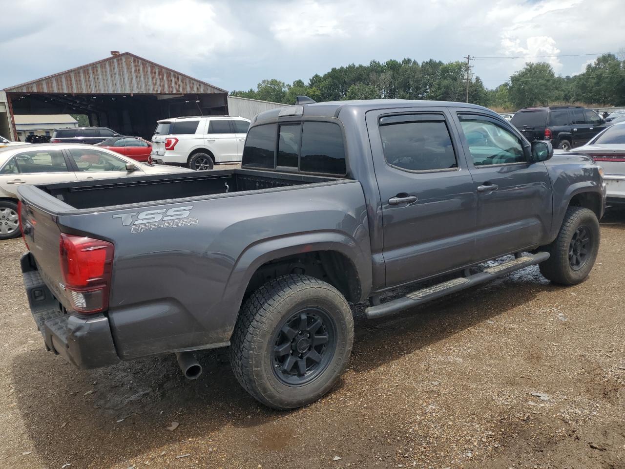 TOYOTA TACOMA DOUBLE CAB