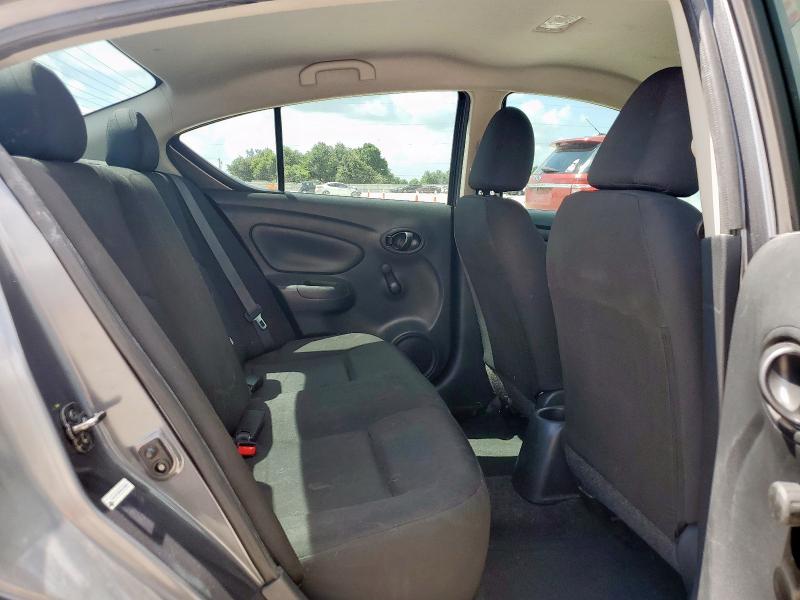 2019 NISSAN VERSA S 3N1CN7AP8KL869893
