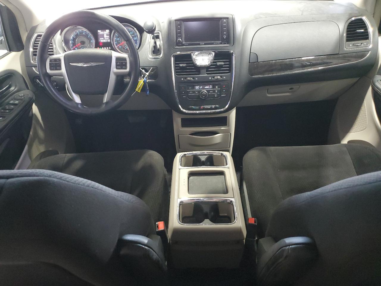 CHRYSLER TOWN & COUNTRY TOURING