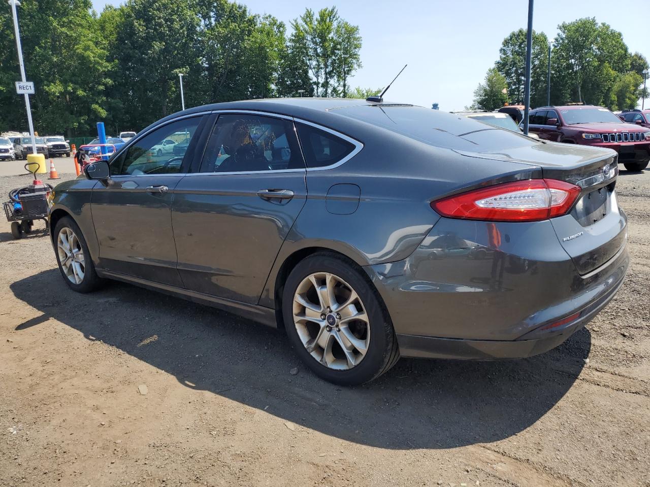 FORD FUSION SE