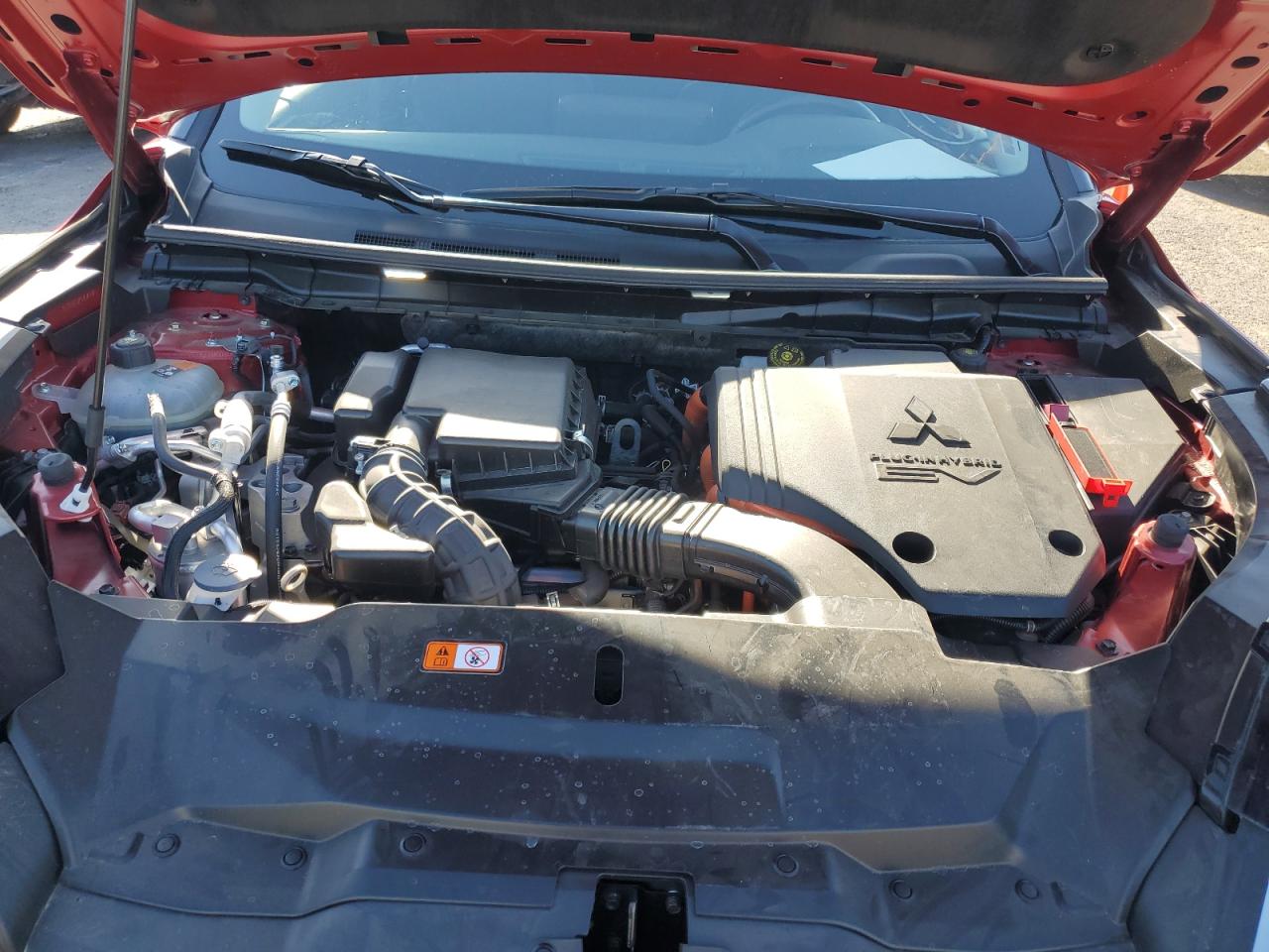 MITSUBISHI OUTLANDER SE