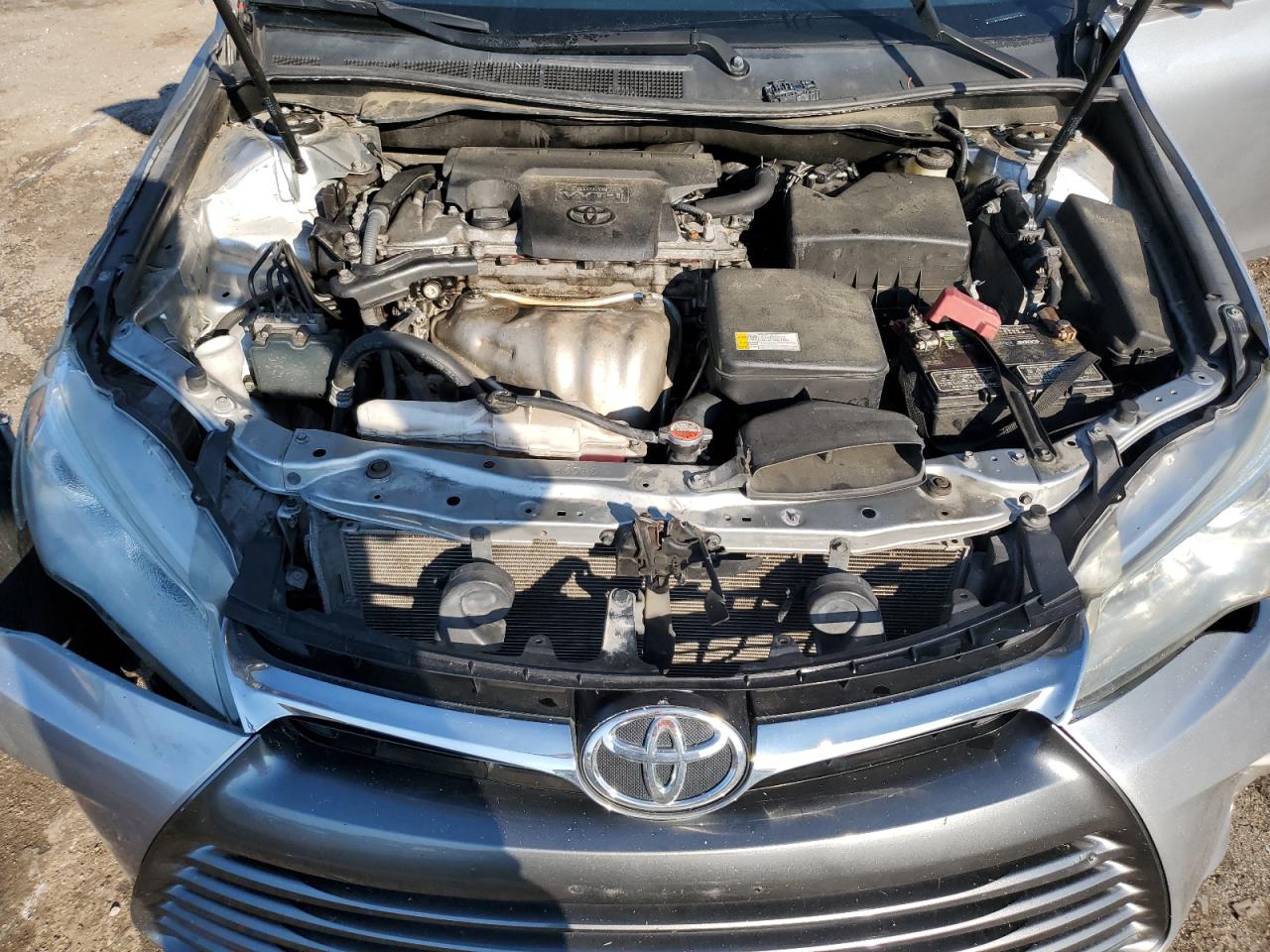 Toyota Camry le 2016