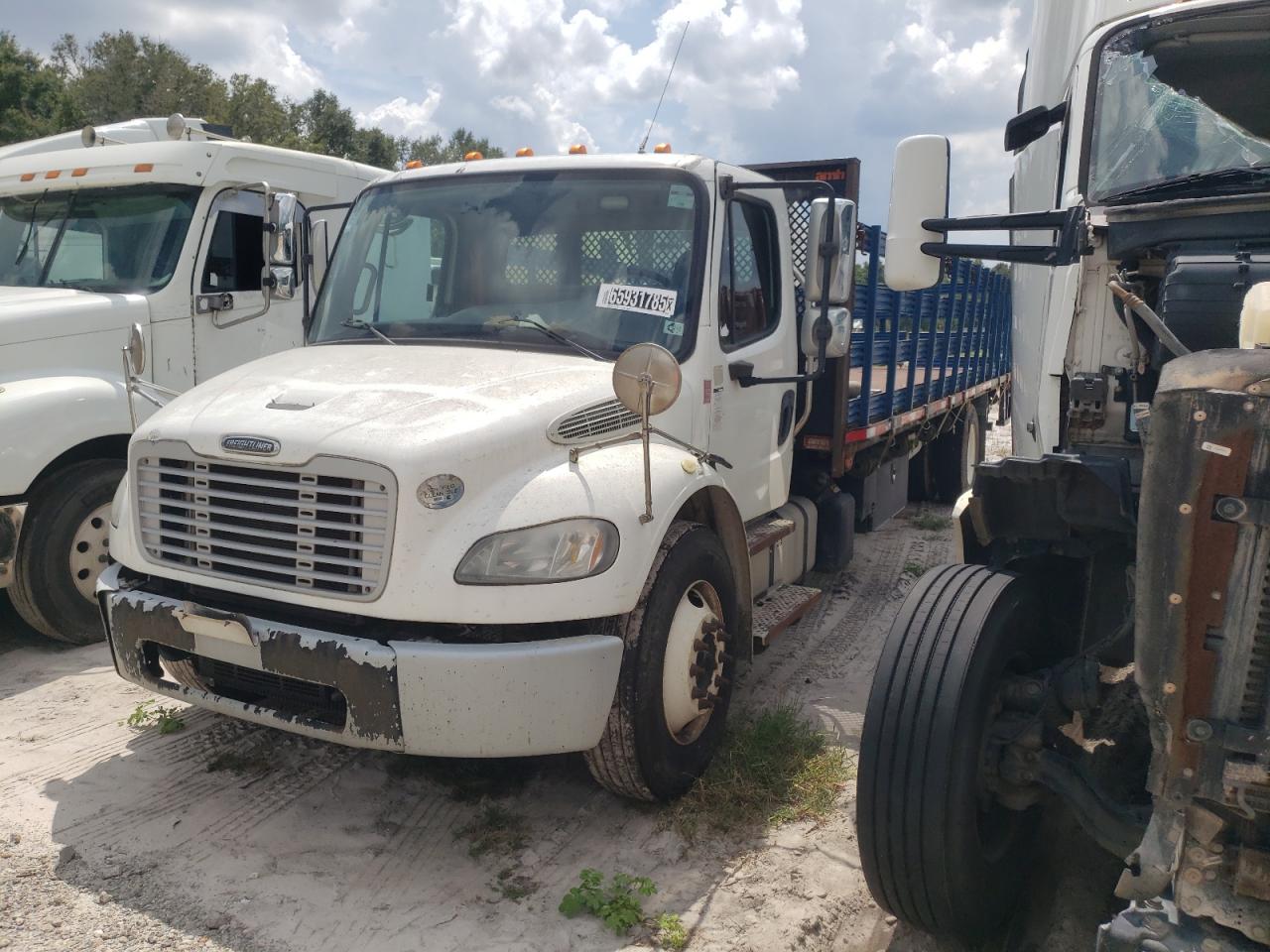 Lot #3287340992 2016 FREIGHTLINER M2 106 MED