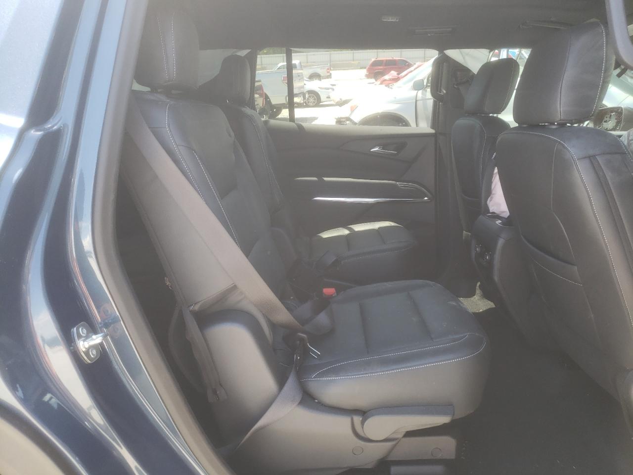 CHEVROLET TRAVERSE LT