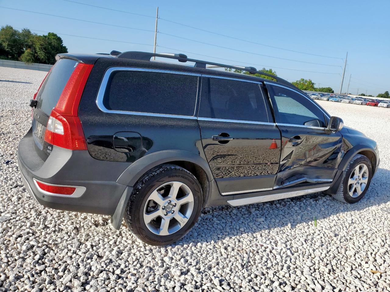 VOLVO XC70 3.2
