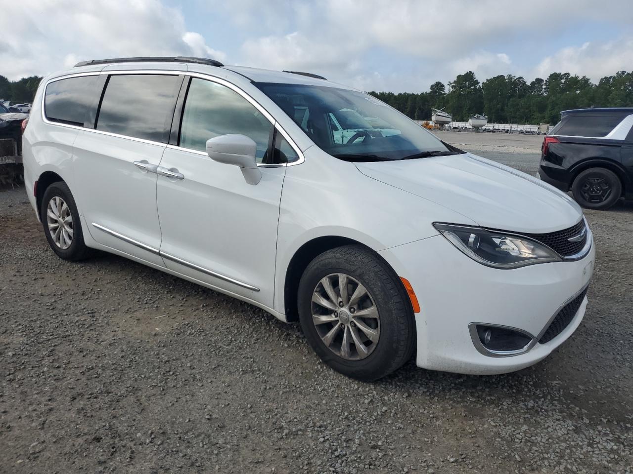 CHRYSLER PACIFICA TOURING L