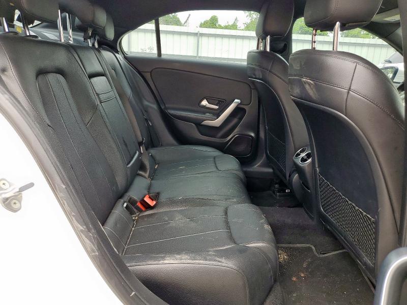 2019 MERCEDES-BENZ A 220 WDD3G4EB5KW006358