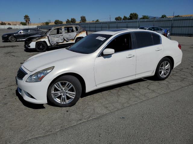 INFINITI Q40