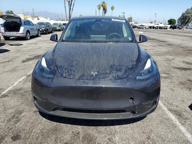 2024 TESLA MODEL Y 7SAYGDEE9RA233125