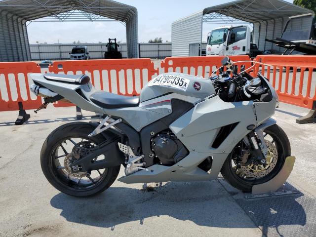 HONDA CBR600 RA 2025 gray  gas JH2PC4087SK900086 photo #1