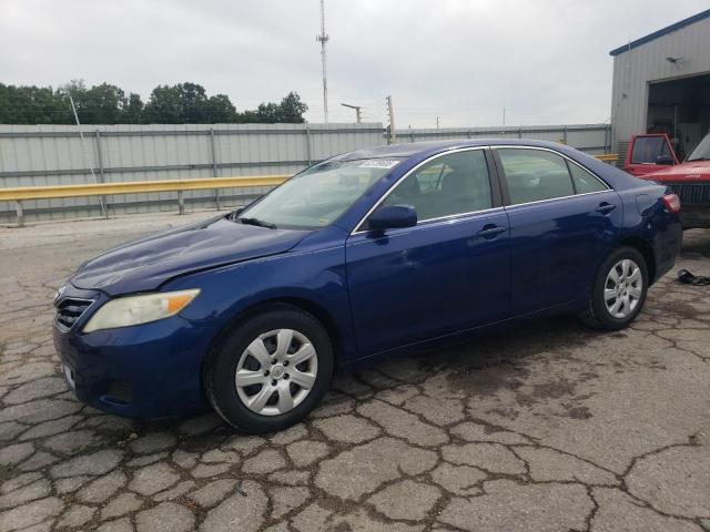 TOYOTA CAMRY BASE