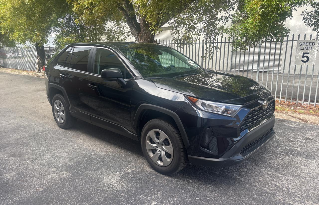 TOYOTA RAV4 LE